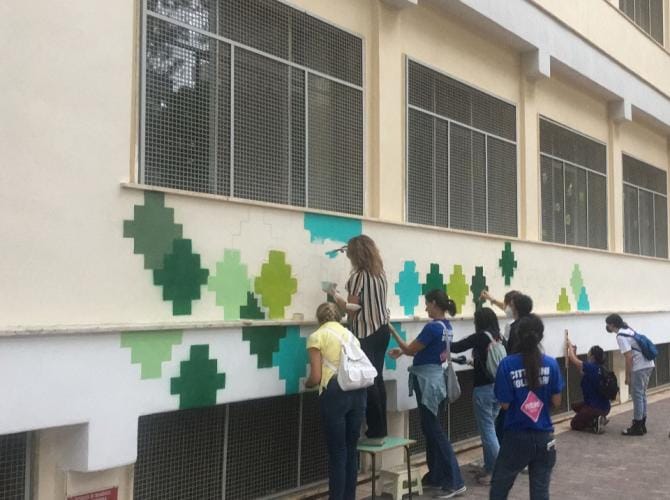 Un murale per la facciata della scuola “Veneto”
