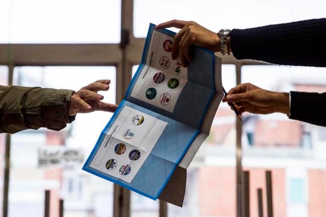 In Puglia Pd e M5S fanno cinque su cinque