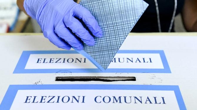 Manfredonia al ballottaggio. A Carmiano Erroi sindaco per 66 voti