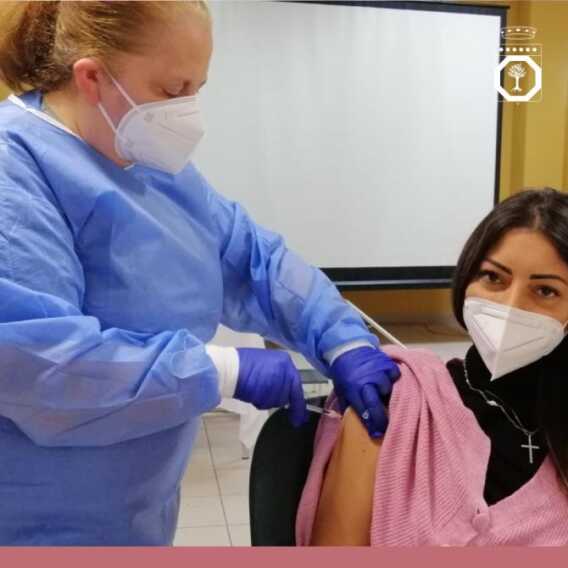 Antonella, la dottoressa da record: 23mila somministrati in meno di un anno