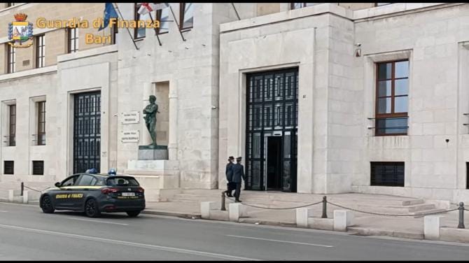 Sei arresti per corruzione, concussione e truffa: indagati anche dirigenti della Regione