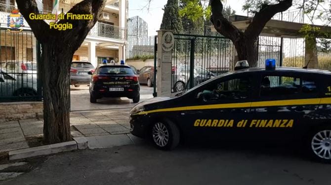 Imponeva il “pizzo” per l’installazione di apparecchi da gioco: un arresto a Lucera Imponeva il “pizzo” per l’installazione di apparecchi da gioco: un arresto a Lucera