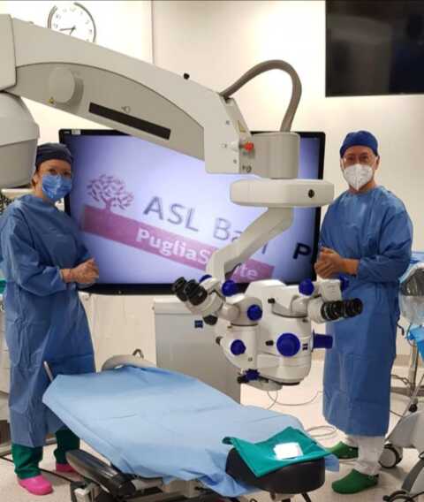 Nelle sale operatorie di oculistica entra in funzione il nuovo microscopio 3D