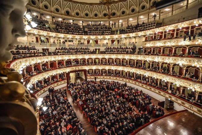 Il legale della famiglia Messeni Nemagna: «Non mettiamo noi a rischio la stagione»