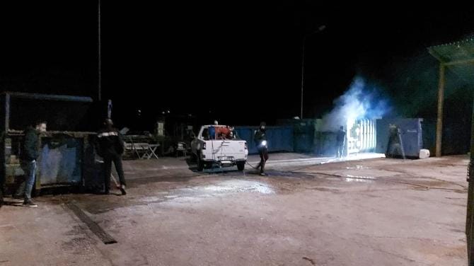 In fiamme due container del centro comunale di raccolta a Peschici