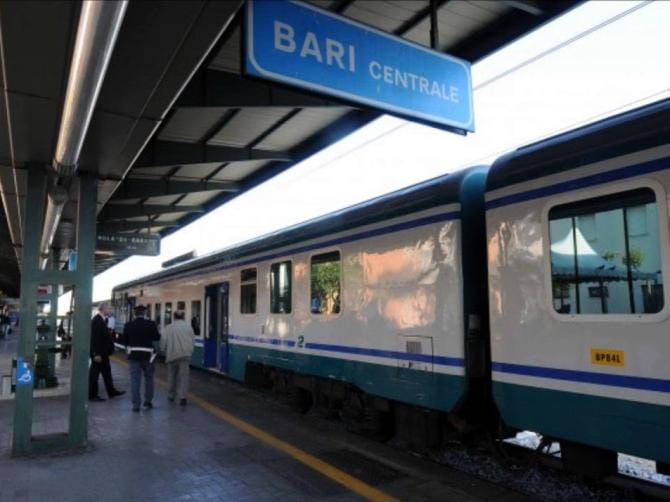 Dal 12 dicembre salgono a 14 i treni che collegheranno la Puglia con Roma