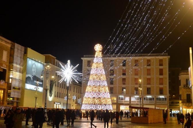 Lecce, al via i mercatini di Natale in città