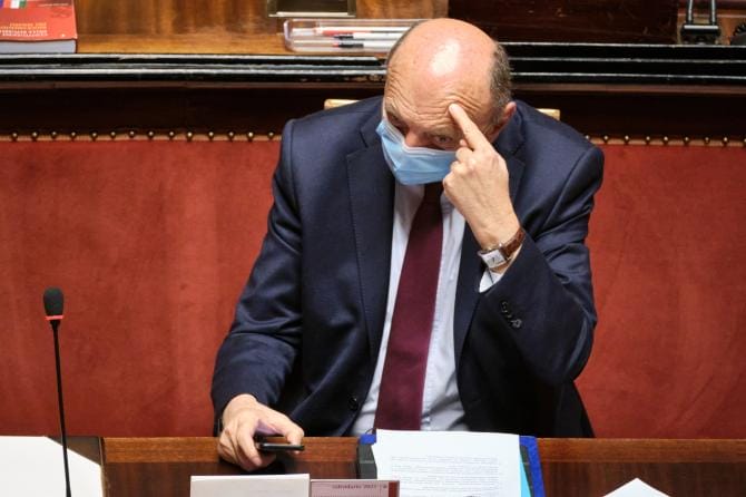 «Dove verrà realizzato lo stabilimento Intel? La Puglia è in corsa»
