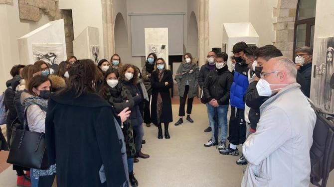 Barletta, studenti in visita alla mostra “Violate” 