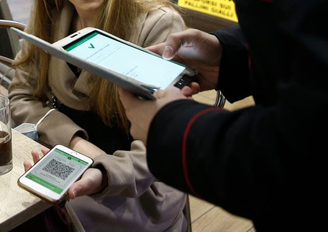 In braceria con il green pass del fratello: denunciato 29enne a Valenzano In braceria con il green pass del fratello: denunciato 29enne a Valenzano