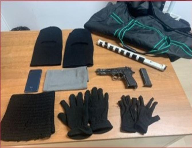 Orta Nova, tentano la fuga inseguiti dai Carabinieri: arrestato 18enne