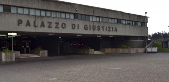 Foggia, misero a segno tre rapine in un mese. Condannati i presunti autori Foggia, misero a segno tre rapine in un mese. Condannati i presunti autori