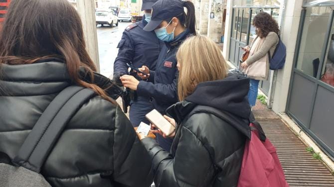 Nel barese, 58 sanzioni per violazioni obbligo super green pass