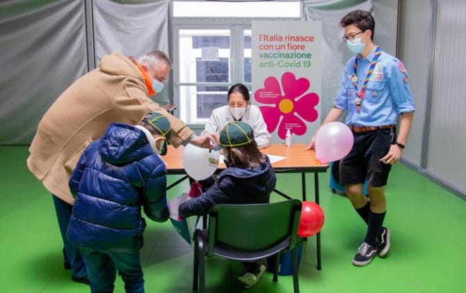 Via ai vaccini per bimbi lucani. A Potenza in fila in divisa scout