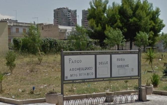 Taranto, nel parco archeologico delle Mura Magno Greche un bosco urbano da oltre 1.000 alberi