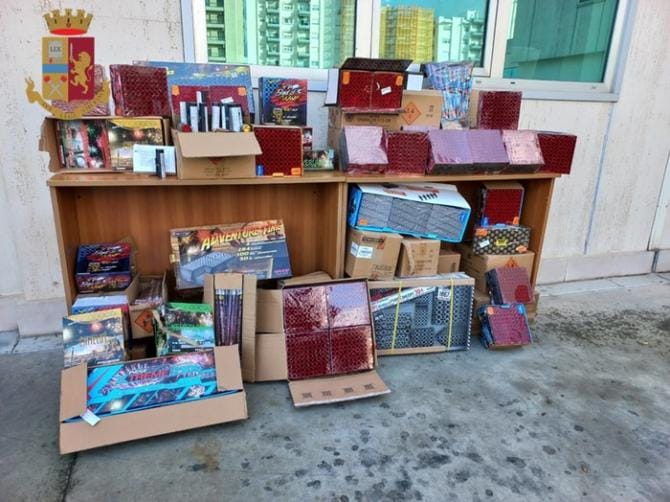 Taranto, sequestrati due quintali e mezzo di botti illegali