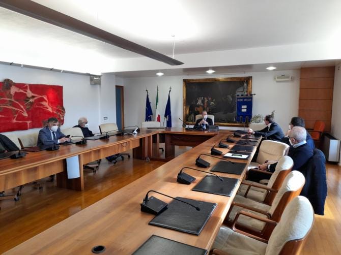 Covid, Bardi: «via a screening nelle scuole in Basilicata»