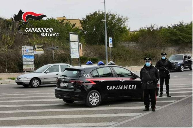 Matera, violenza in famiglia: due persone in manette
