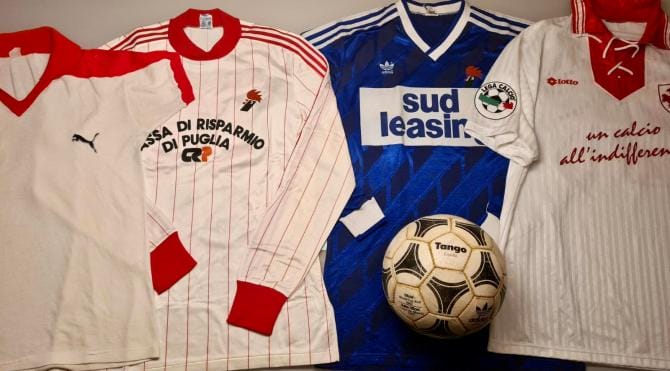 Bari, cento maglie storiche in mostra per i 114 anni del club biancorosso