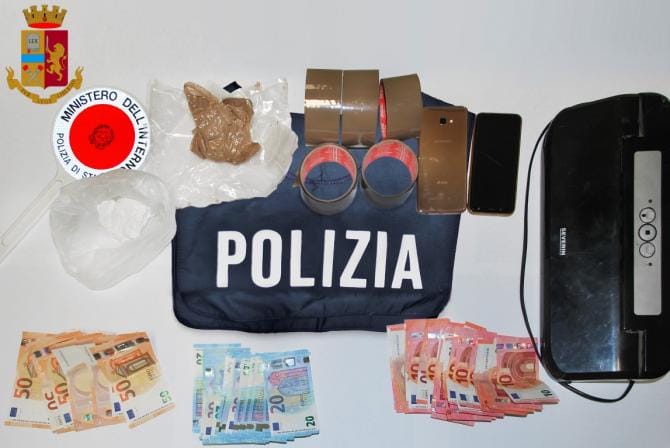 Matera, 118 grammi di cocaina nel cruscotto dell’auto: arrestato 29enne di Laterza