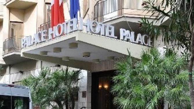 Palace Hotel, Decaro: «Nostro primo interesse è futuro lavoratori» Palace Hotel, Decaro: «Nostro primo interesse è futuro lavoratori»
