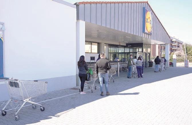 Inflazione alle stelle. E adesso raddoppia il carrello della spesa