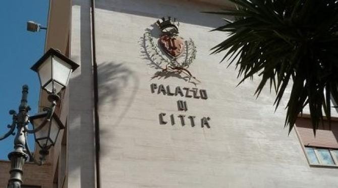 Brindisi: tanti i contagi da Covid nel settore anagrafe. Il Comune invita a utilizzare servizi web o tabaccherie