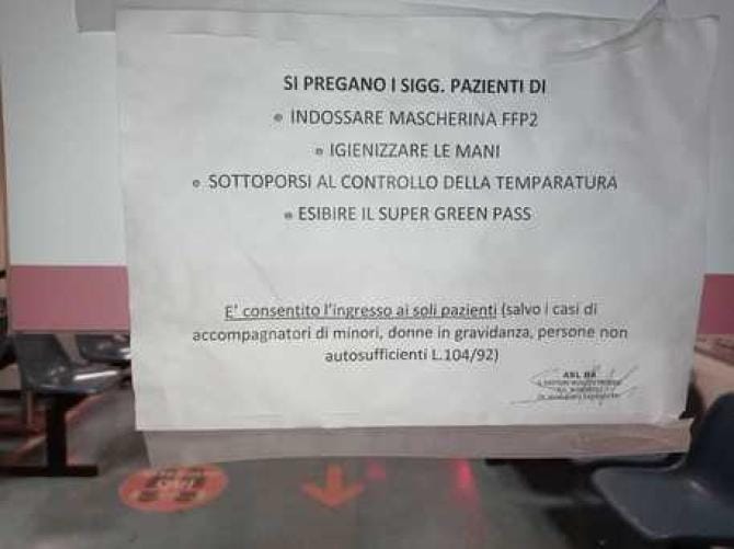 Puglia: accesso alle strutture ospedaliere con super green pass. Parte la denuncia dei cittadini