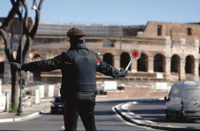 Covid, verso l’addio ai colori