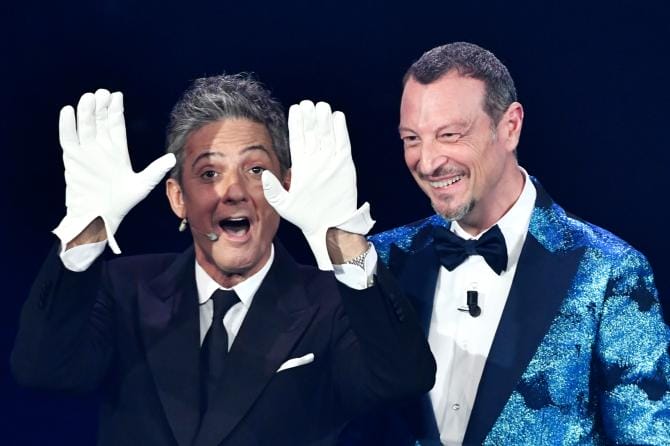 Sanremo, i cantanti della serata finale. Fiorello alla co-conduzione: «Con questi risultati rifarei il ballo del qua qua»