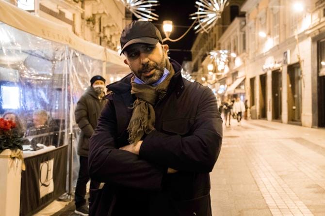 «Zalone a Sanremo, in chiesa i casting per accompagnarlo»: lo “scherzo da prete” del parroco di Capurso
