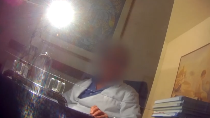 «Miniello violentò anche me». Nuovi particolari sul medico che usava il sesso per curare