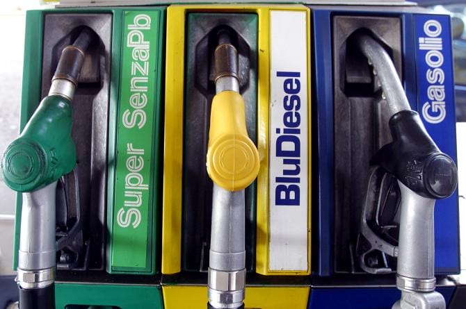 Carburante, in 20 anni aumento di 45,48 miliardi