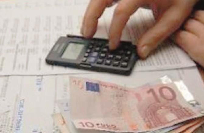 Bollette, stangata sugli inquilini: «A Bari rincari di 300 euro a famiglia»