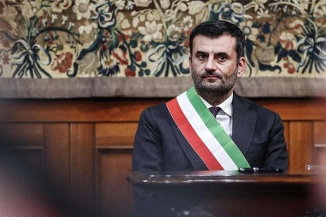 2 giugno, i Sindaci apriranno la parata. Decaro: «In prima fila per il nostro Paese e per la pace tra i popoli»