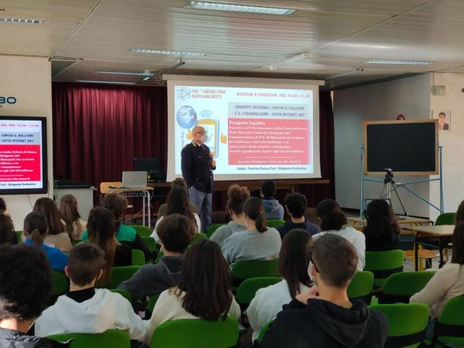 “Safer internet day”: studenti a scuola di sicurezza a Castellana Grotte