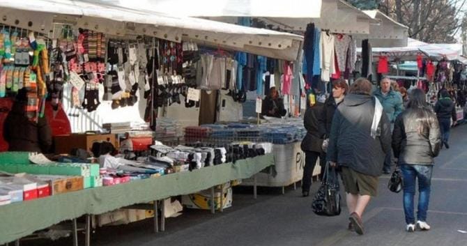 Cerignola, Federcommercio mette tutto in piazza: «Il mercato settimanale è allo sbando»