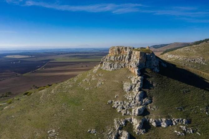 Alberto di Monaco visiterà la “Rocca invisibile” e Castel del Monte ad aprile