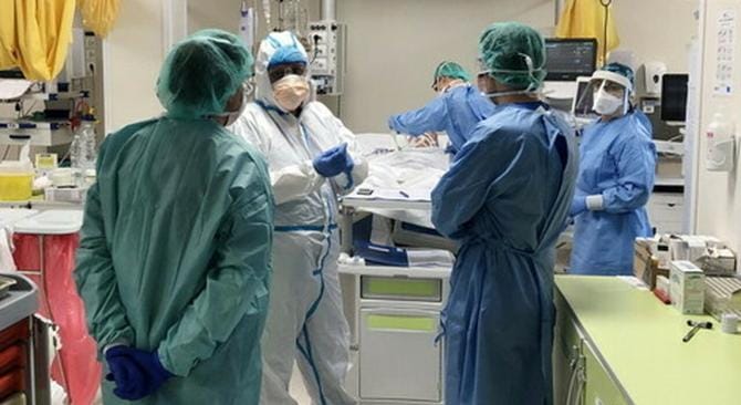 Covid, in Puglia ci sono 4.952 nuovi positivi. I decessi legati al coronavirus sono 14