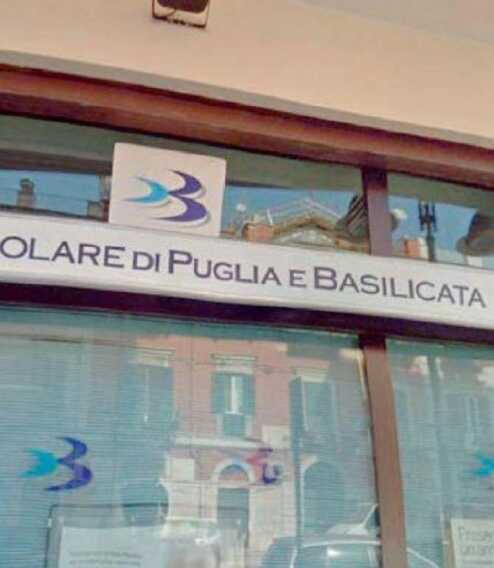 Si chiude il cerchio per la tentata rapina in banca a Barletta: si costituisce 16enne cerignolano