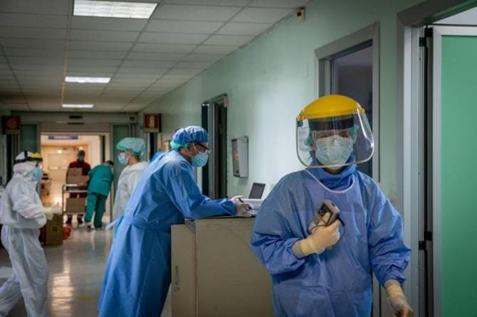 Covid, 867 nuovi positivi su 5.360 tamponi e 4 morti in Basilicata