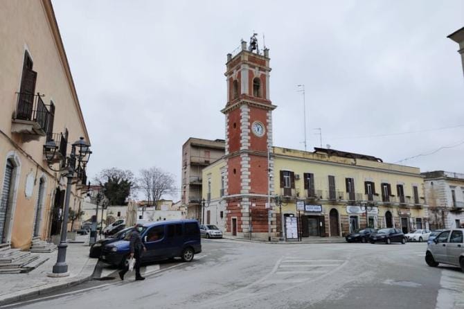 Cerignola, con il volto coperto aggrediscono parroco impegnato nel sociale