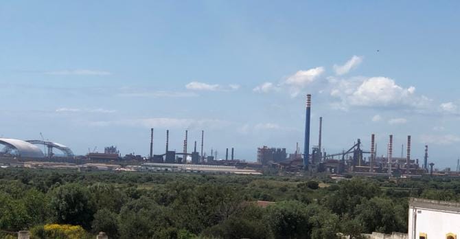 È un momento d’oro per l’acciaio. L’ex Ilva però resta ferma al palo
