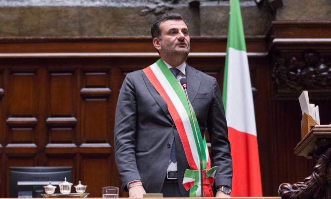Caro bollette, Decaro: «Approvazione decreto è un primo passo nella direzione auspicata dai sindaci»