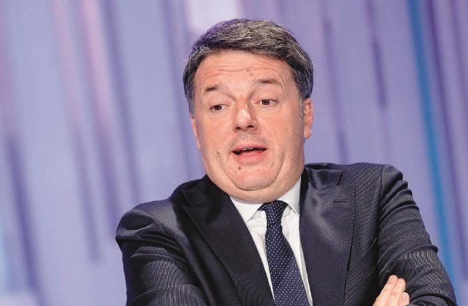 Inchiesta Open, Renzi sorride e riparte in camper