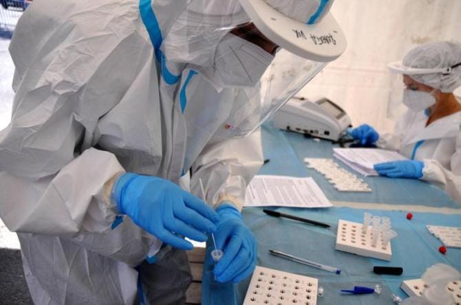 Covid, 378 nuovi positivi in Basilicata e 2 decessi. Una sola persona in terapia intensiva