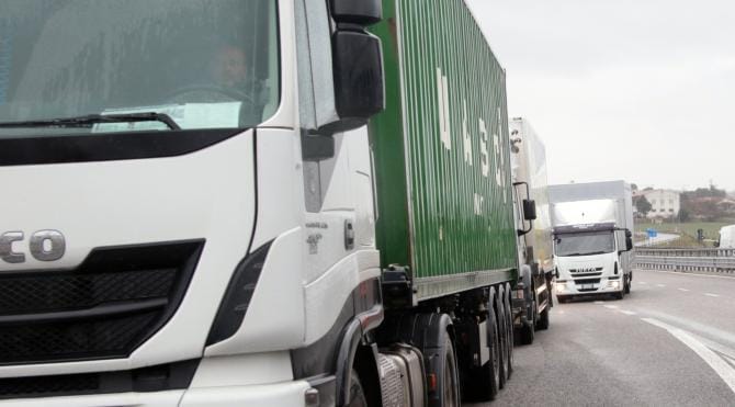 Protesta autotrasportatori: manifestante accoltellato da un automobilista a Torremaggiore