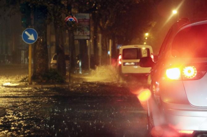 Pioggia e vento nel fine settimana, allerta “gialla” in Puglia