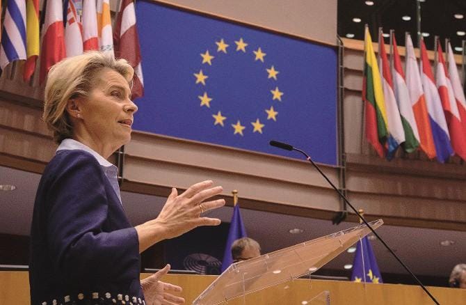 Primo ok di Bruxelles al pagamento di 21 miliardi del Pnrr
