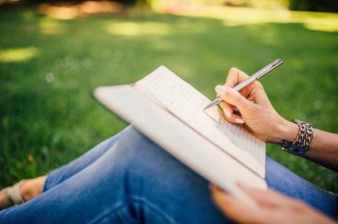 Conoscere se stessi attraverso la scrittura cinematografica: via al laboratorio di “Scrivi il tuo futuro”